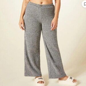 Lizzo Yitty Fabletics Fuzzy Soft Wide Leg Sweatpant 3x